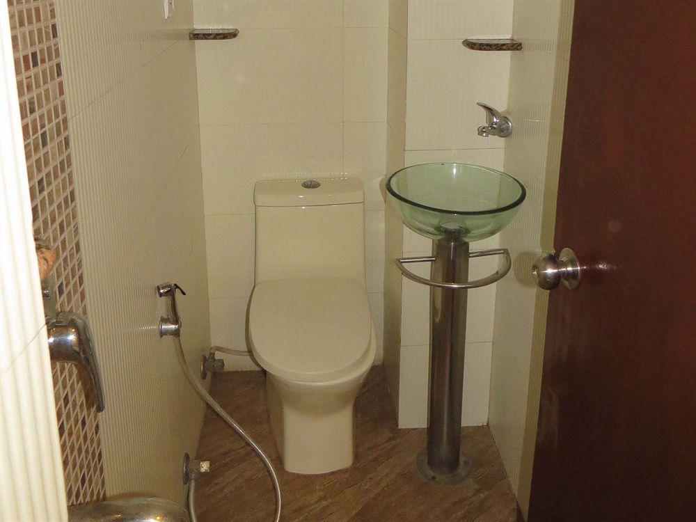 Smyle Inn - Best Value Hotel Near New Delhi Station Eksteriør bilde