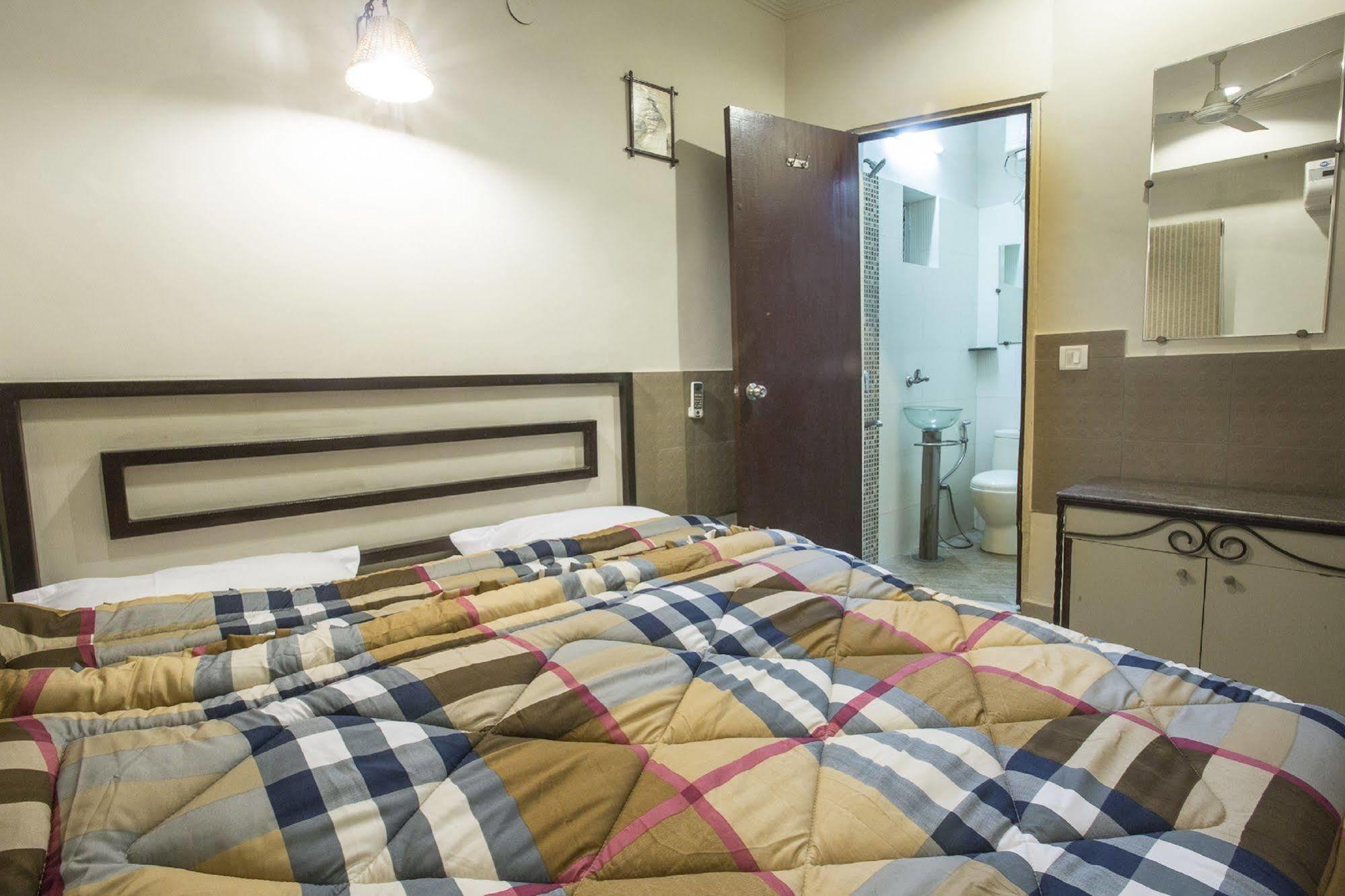 Smyle Inn - Best Value Hotel Near New Delhi Station Eksteriør bilde
